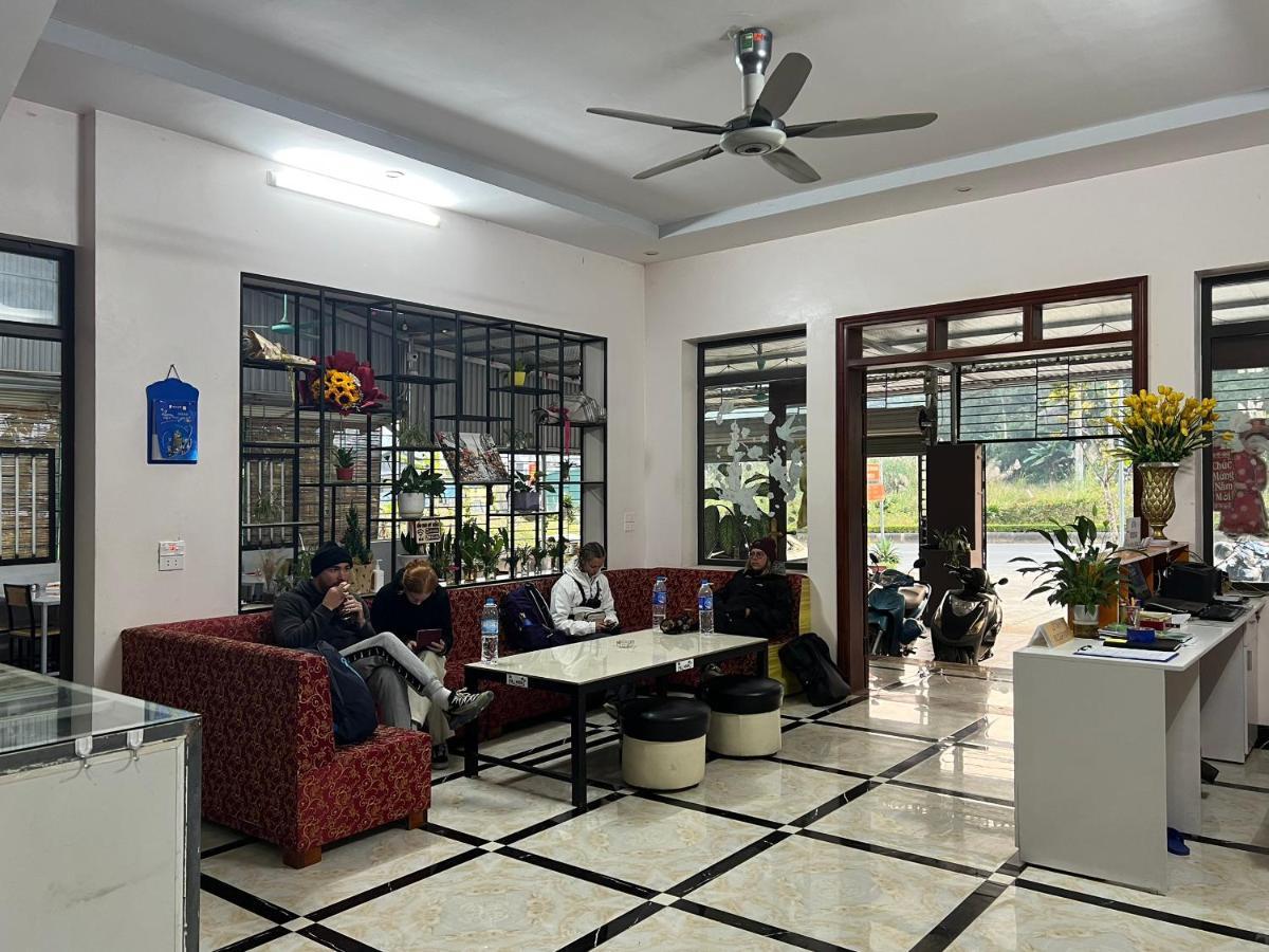 Ha Giang Ali Hostel Exteriör bild